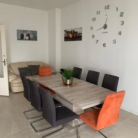 Voll Ausgestattetes Gruppenapartment Bis 6 Personen Nr 5 公寓 *