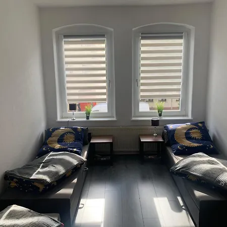 公寓 Voll Ausgestattetes Gruppenapartment Bis 6 Personen Nr 5 马格德堡