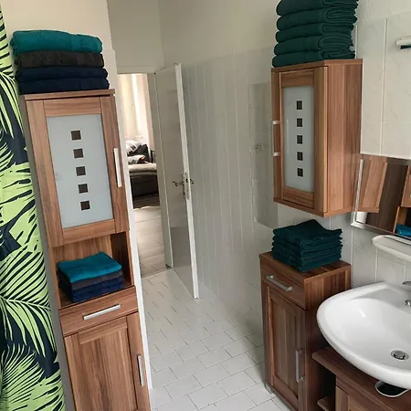 Voll Ausgestattetes Gruppenapartment Bis 6 Personen Nr 5 公寓 *