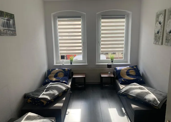 Lägenhet Voll Ausgestattetes Gruppenapartment Bis 6 Personen Nr 5 Magdeburg
