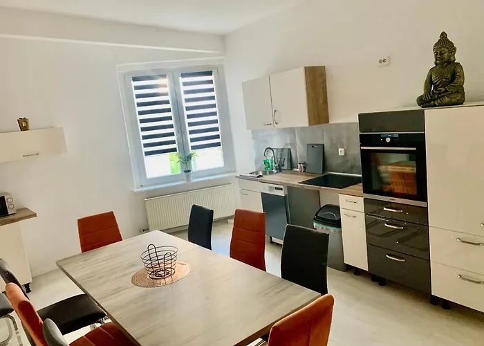 Voll Ausgestattetes Gruppenapartment Bis 6 Personen Nr 5 Lägenhet